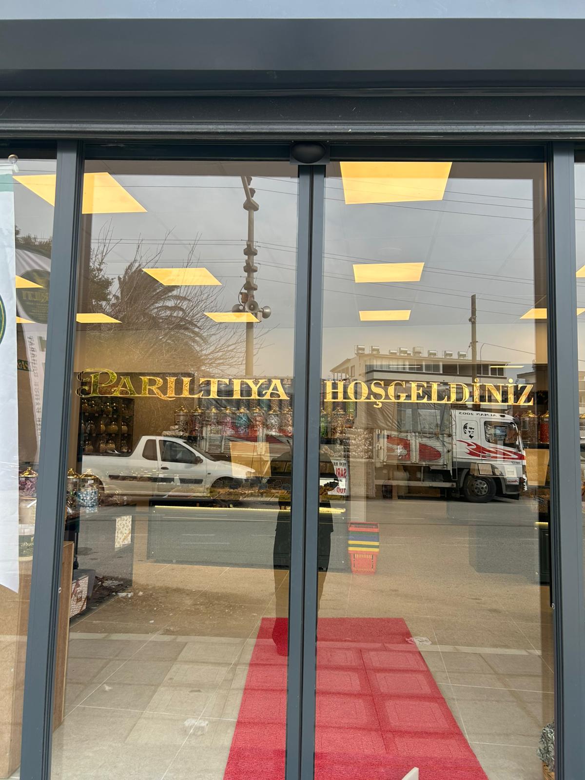 Parıltı Baharat Kuruyemiş 